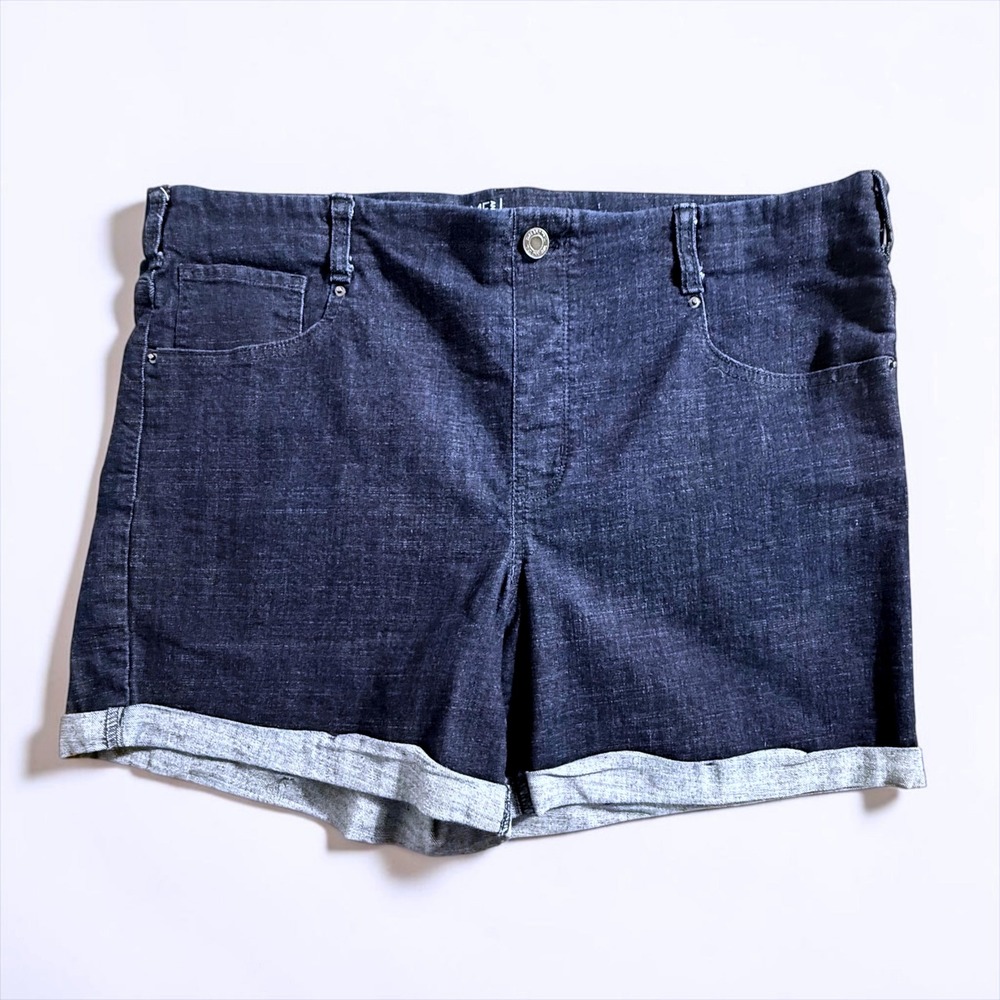Time and Tru Womens XL 16-18 Dark Wash Denim Cuffed Shorts Pull On Stretch